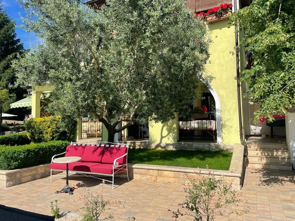 Apartments Sterna Грожнян Экстерьер фото