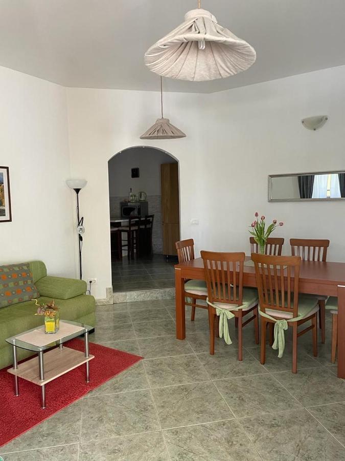 Apartments Sterna Грожнян Экстерьер фото